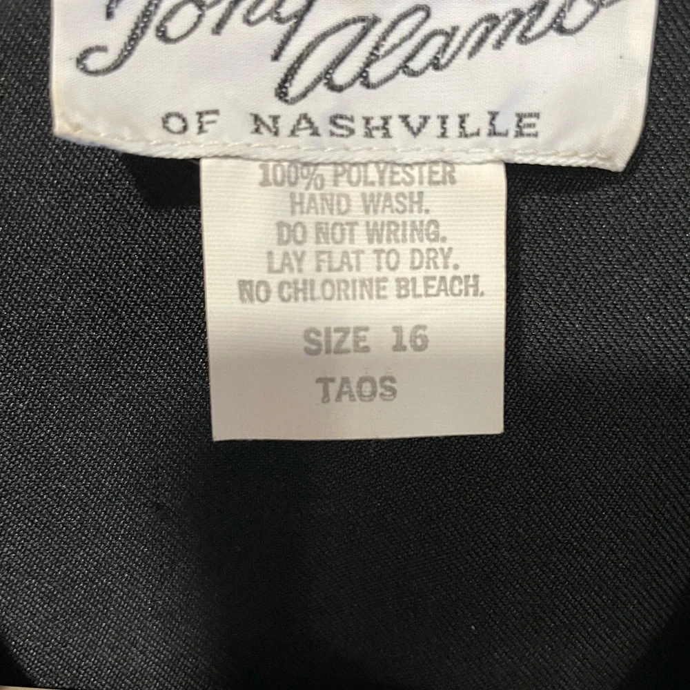 Vintage country western Shirt w Fringe & Embroidery
Tony Alamo of
Nashville - Picture 6 of 9
